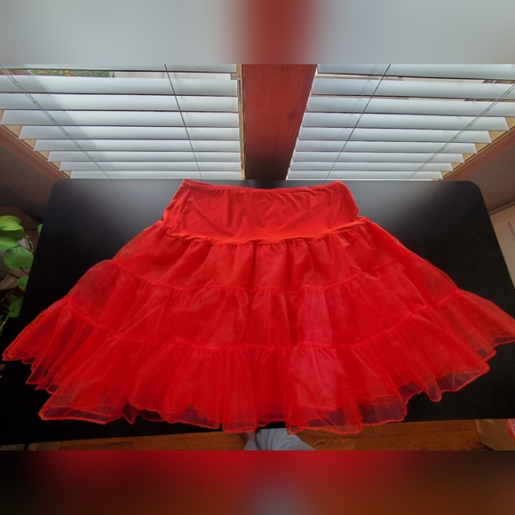 Grace Karin Vibrant Red Petticoat. 3X. - Picture 3 of 4